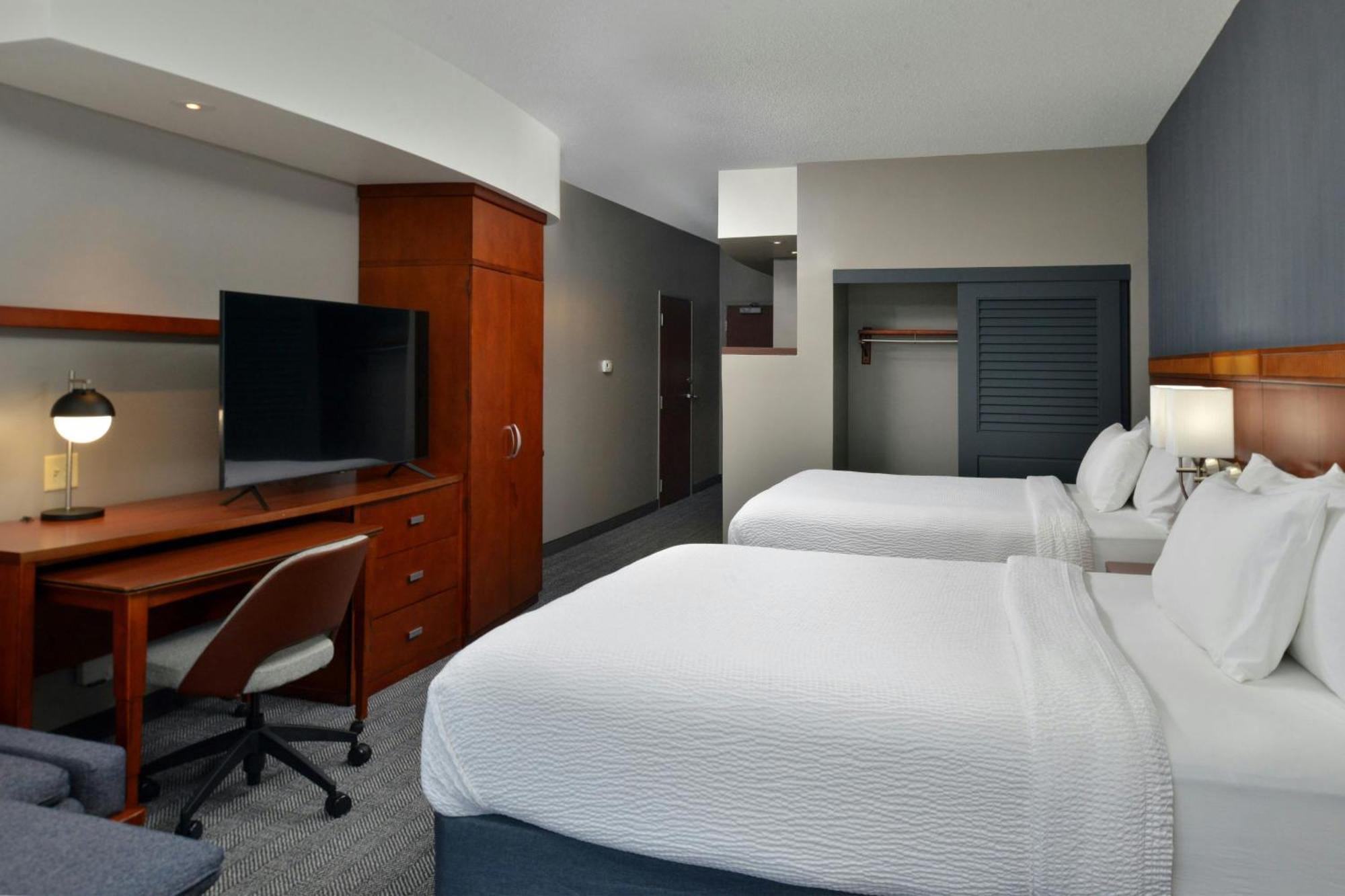 Courtyard By Marriott Harrisburg Hershey Экстерьер фото