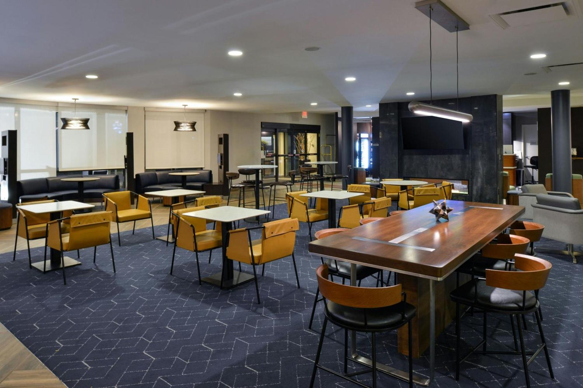 Courtyard By Marriott Harrisburg Hershey Экстерьер фото